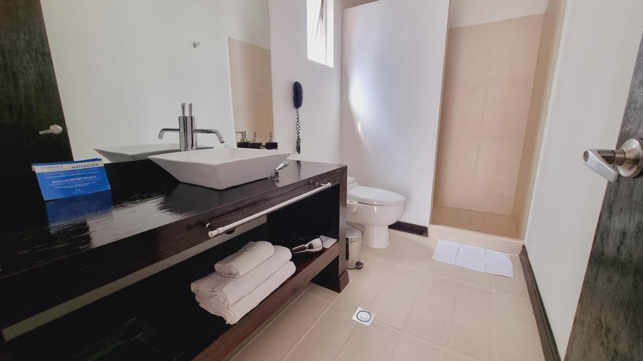 Habitat Suites Hotel Pereira Bagian luar foto