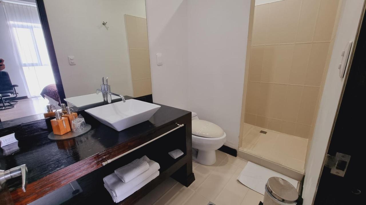Habitat Suites Hotel Pereira Bagian luar foto