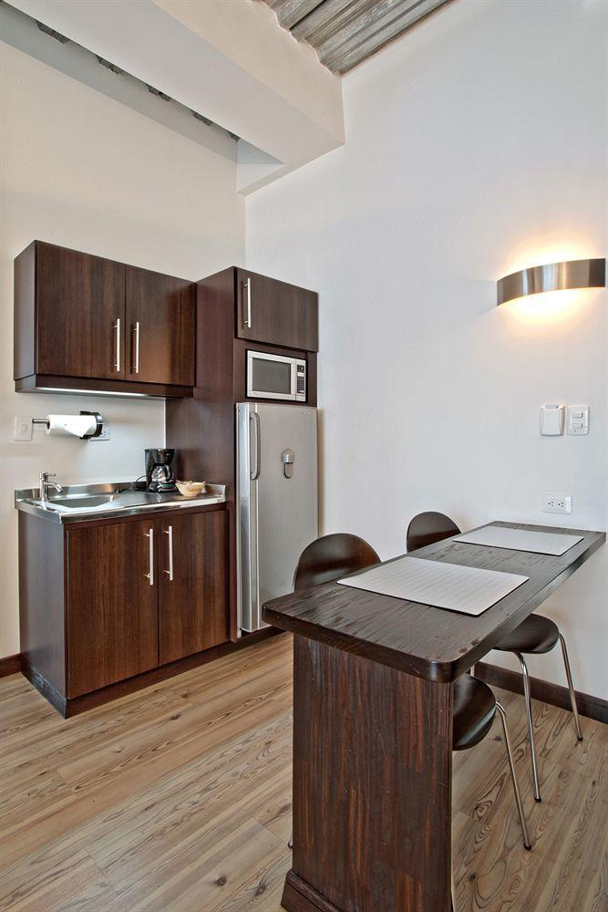 Habitat Suites Hotel Pereira Bagian luar foto